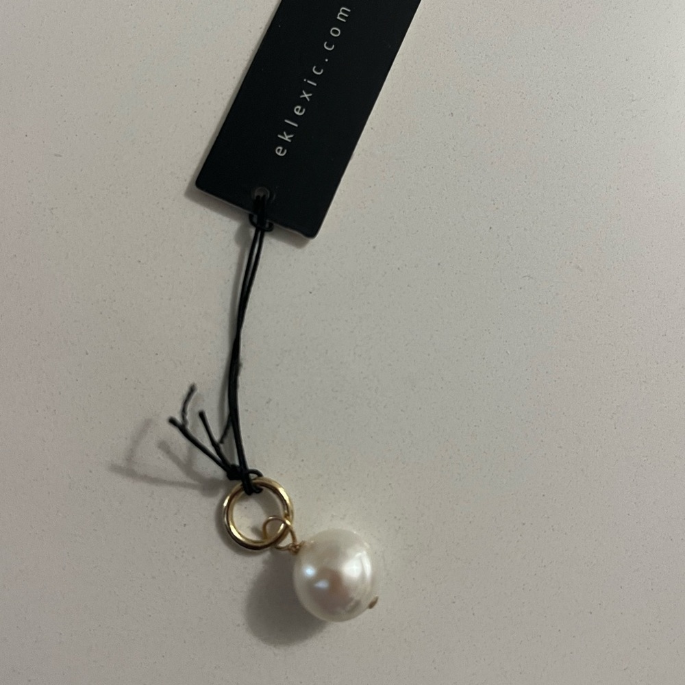 Pearl Charm